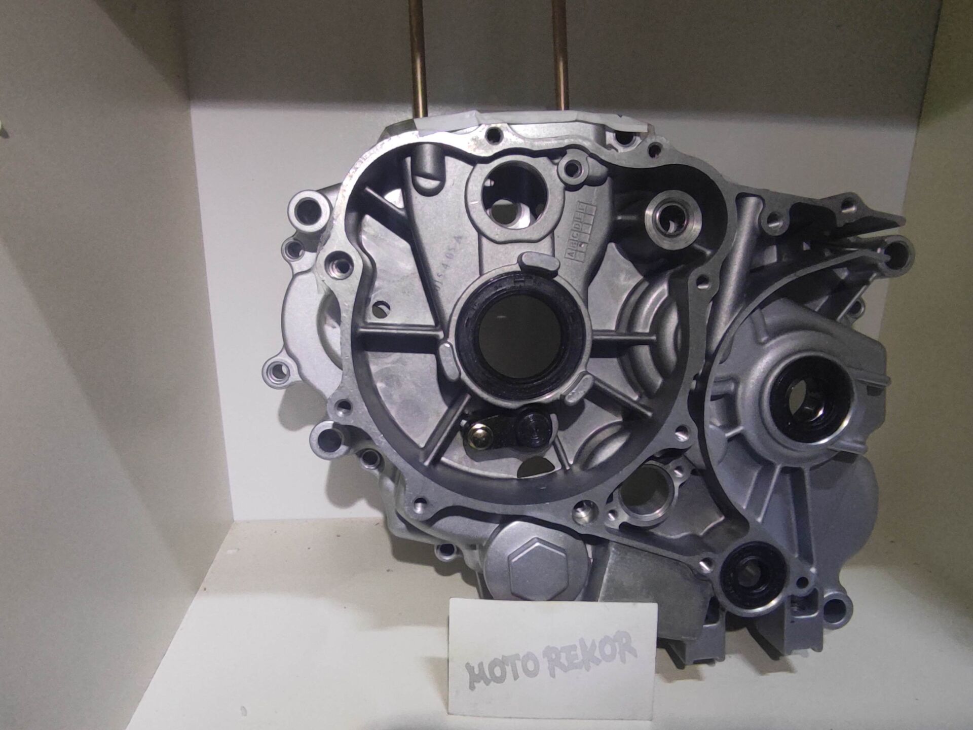 Küba AR GOLD 180 MOTOR KARTER SOL