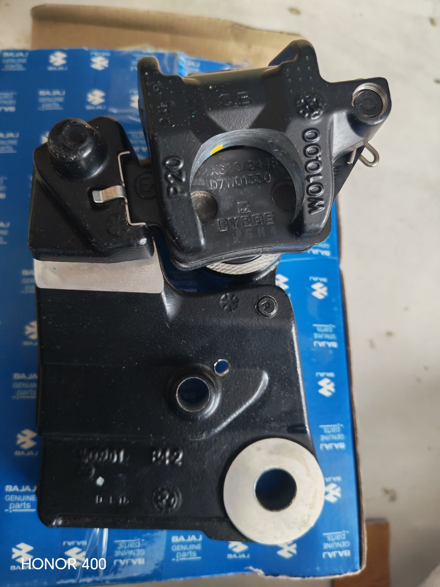Dominar 400 arka fren kaliper